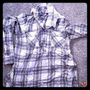 Long sleeve maternity shirt